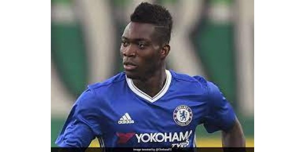 Atsu's vrouw woont herdenkingsdienst bij